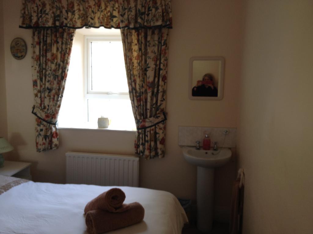 Bed and Breakfast Admiralty House Moville Zimmer foto